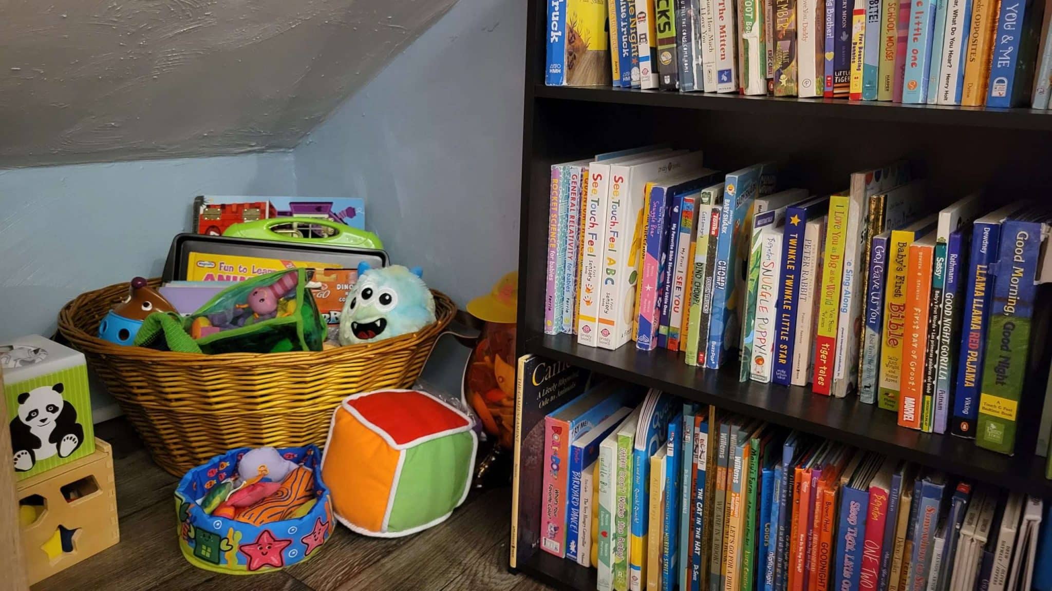 21-quiet-toys-for-toddlers-tips-to-create-your-own-quiet-corner